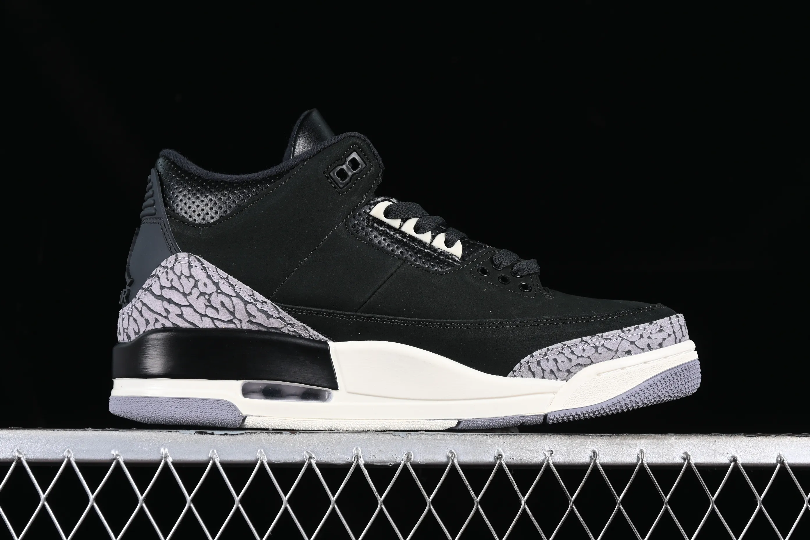 All categories Air Jordan Jordan series basketball shoes Air Jordan 3 L version Air Jordan 3 Retro "Off Noir" AJ3 Joe 3 old black cement CK9246-001